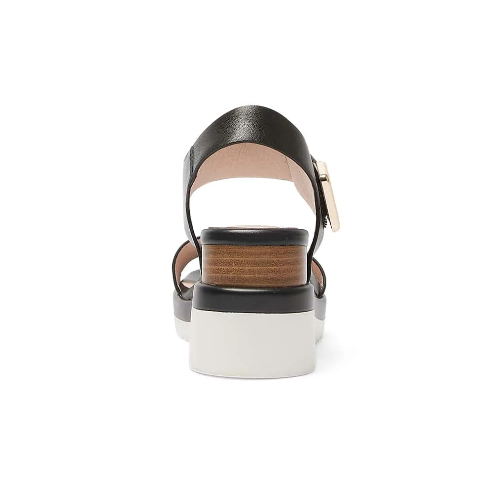 Iris Wedge in Black Leather